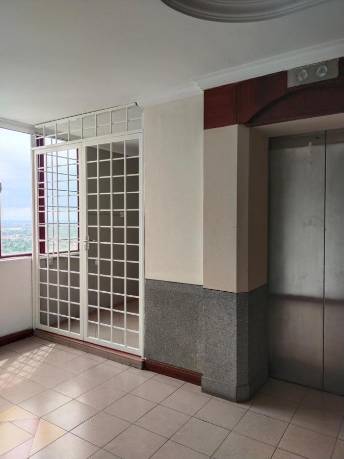 Cmk Apartmen Mutiara Tower 3 Bedroom Kota Bharu#Netflix Eksteriør billede