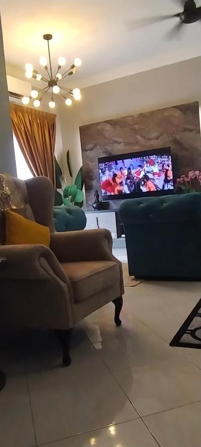 Cmk Apartmen Mutiara Tower 3 Bedroom Kota Bharu#Netflix Eksteriør billede